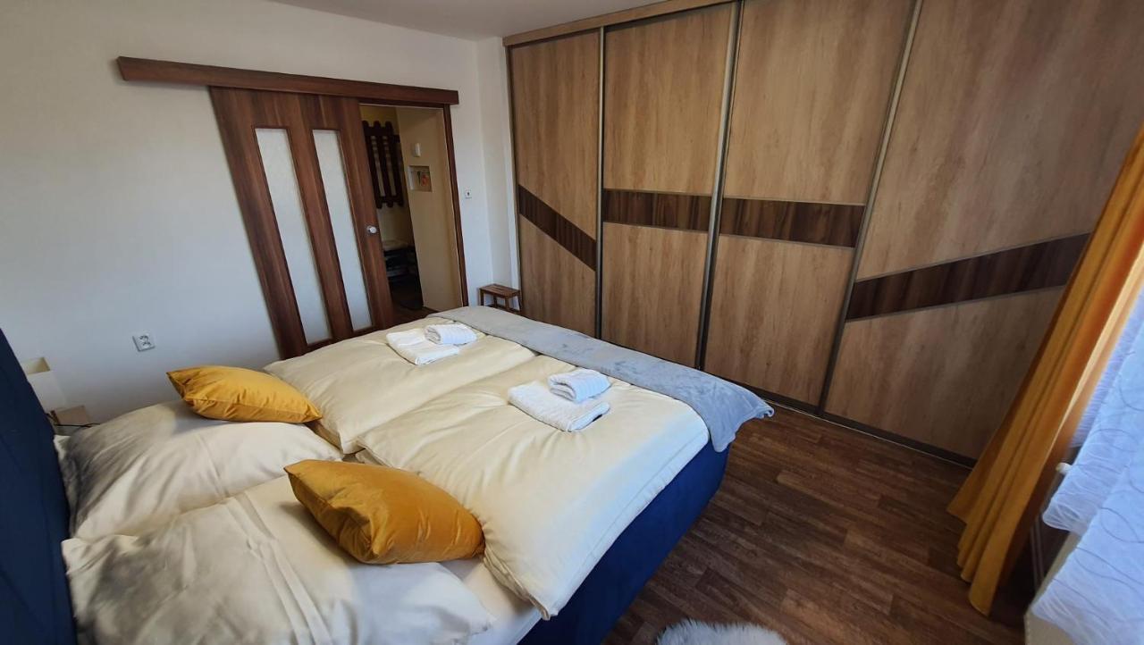 Apartman U Posty Kraliky Exterior photo