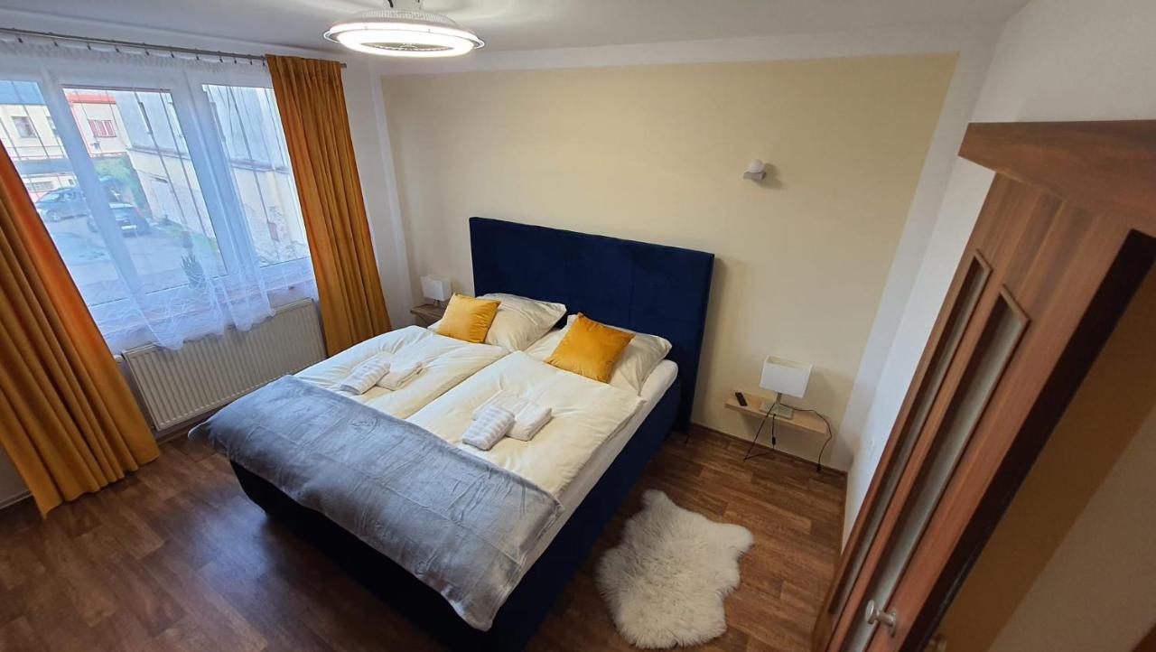 Apartman U Posty Kraliky Exterior photo